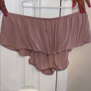 off the shoulder crop